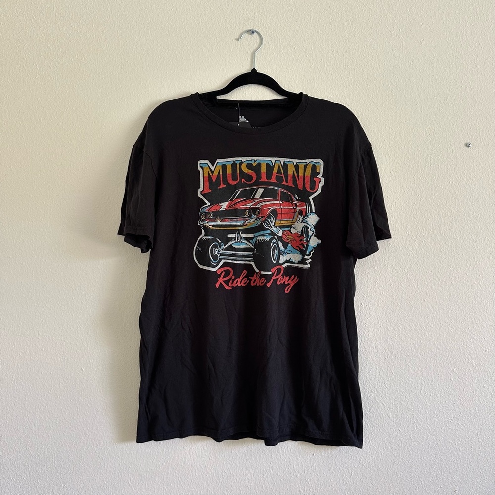 NWT, Men’s Junk Food Clothing Black Graphic Mustang T-Shirt